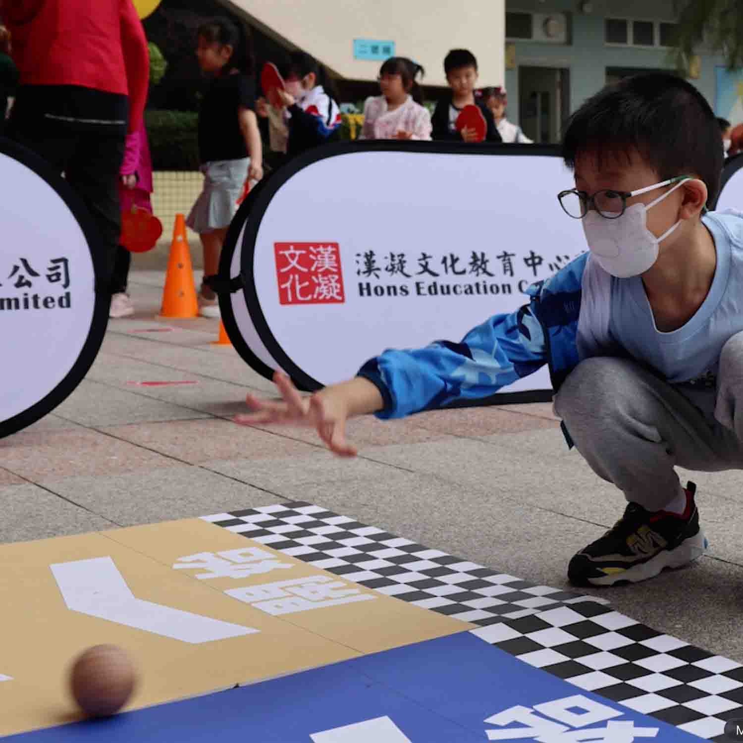 幼兒萌娃滾球大賽